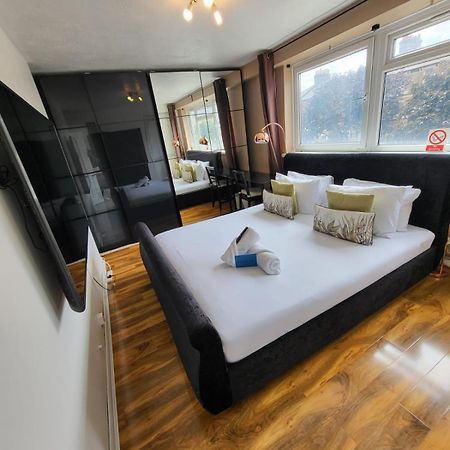 Апартаменти R3 Superking Sized Bed & 75" Tv On The Wall In Clapham Лондон Екстер'єр фото