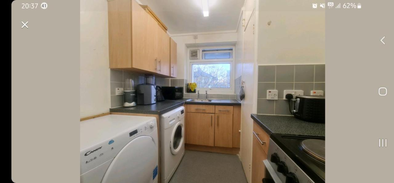 Апартаменти R3 Superking Sized Bed & 75" Tv On The Wall In Clapham Лондон Екстер'єр фото